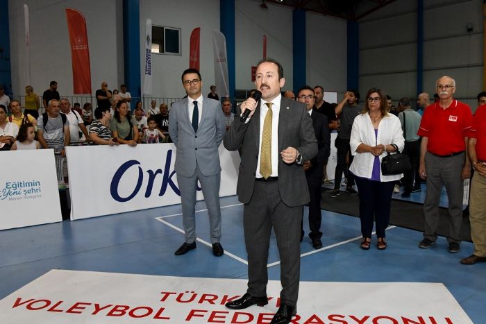 “Festival Voleybol Altyapılar Türkiye Şampiyonası” Final Maçları Vali Pehlivan’nın Katılımıyla
