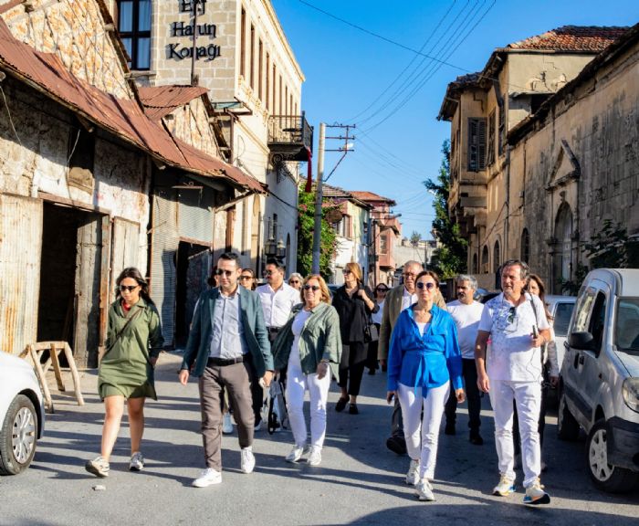 ALITAY KAPSAMINDA  MERSNE GELEN BROKRATLAR,  KENTTEN MEMNUN AYRILDI...