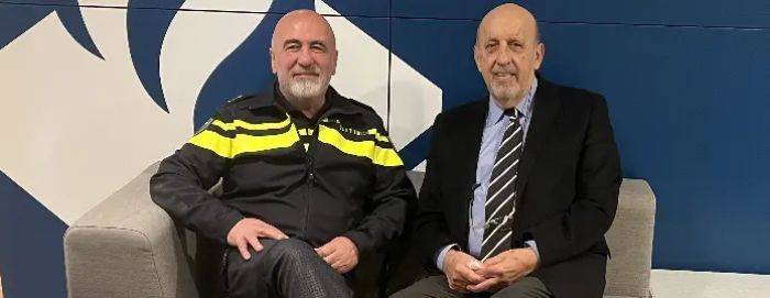 HOLLANDA PARLAMENTOSUNDA TRK KKENLLERN YKSEL...