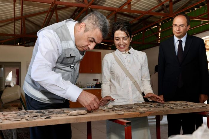 VAL TOROS,  YUMUKTEPE’DE...