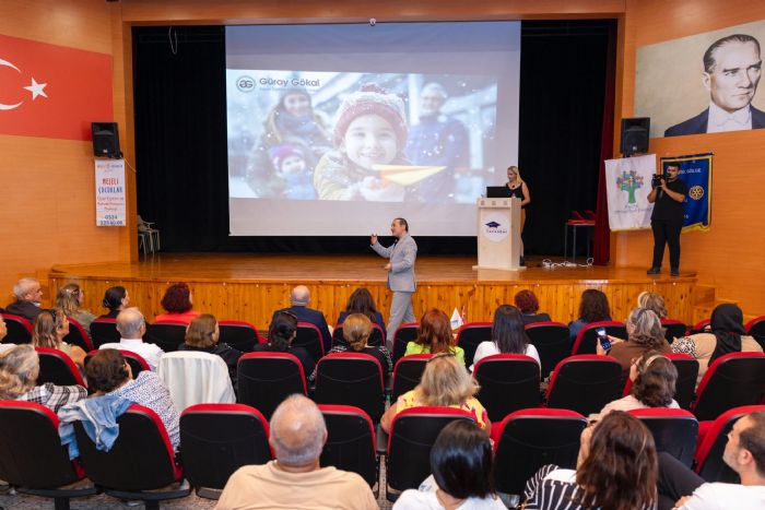 Yenişehir Belediyesinden “Kadın Sağlığı ve Otizme Çok Yönlü Bir Bakış” semineri...