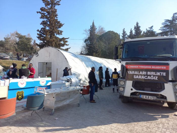 Yeniehir Belediyesi ve eczac odalarndan sahra eczanelerine destek