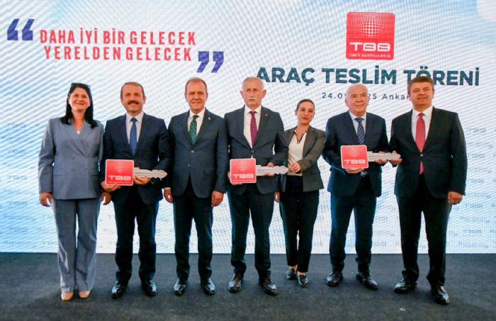TBB BAKAN VEKL SEER, ANKARADA TBBNN ARA TESLM TRENݒNDE...