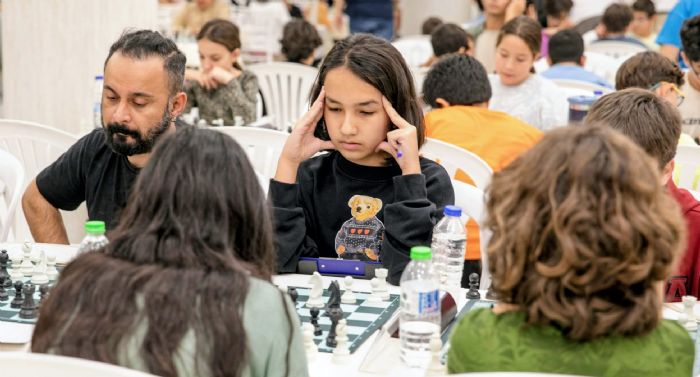   9. ULUSLARARASI SATRAN TURNUVASI  DLLER  VERLD...