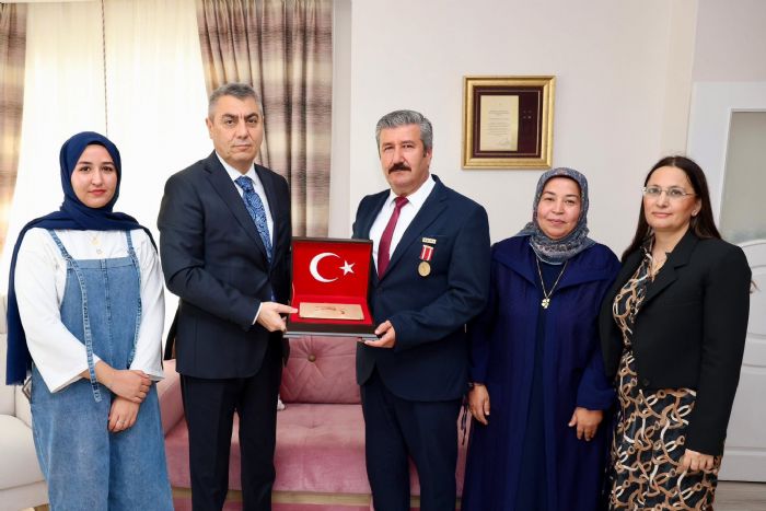 ehit ve gazi ailelerine ziyaret...