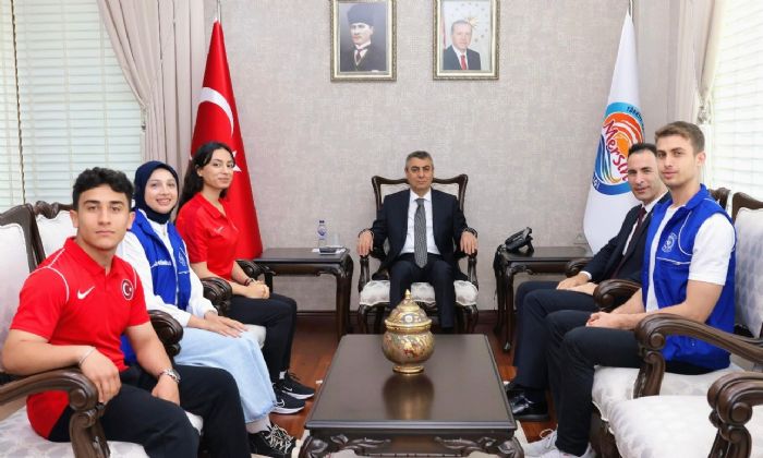 Genlerden Vali Torosa ziyaret...