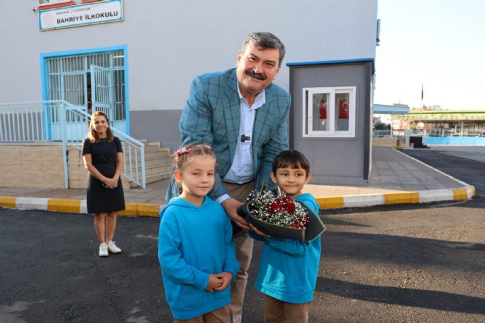  YILDIZDAN,  ATIK PL TOPLAYAN RENCLERE ZYARET...  