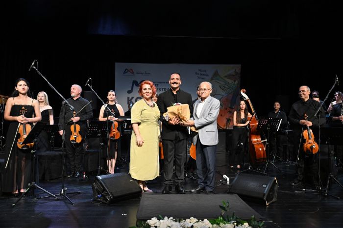 KENT ORKESTRASINDAN UNUTULMAZ  KONSER...