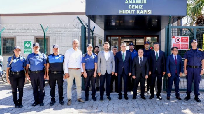 VAL TOROS, ANAMUR DENZ HUDUT KAPISI’DA...