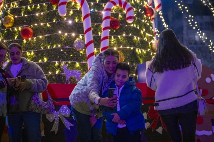 MERS�N B�Y�K�EH�R��N YILBA�I PAZARI’NDA YEN� YIL CO�KUSU...