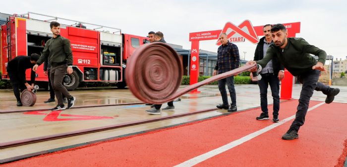 MERS�N B�Y�K�EH�R ATA E��T�M MERKEZݒNDE �TFA�YEC�LERE E��T�M...