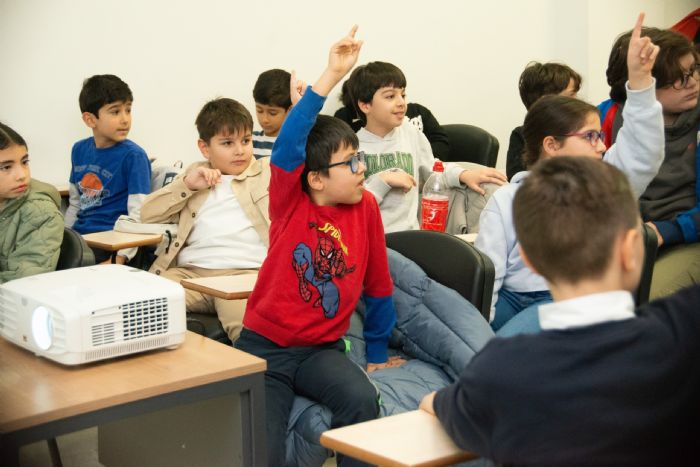 Yeni�ehir�de �ocuklara Y�nelik Yapay Zek� E�itimi Ger�ekle�tirildi...