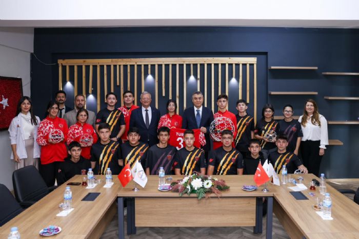 VAL TOROSTAN ZEL ECAM MESLEK VE TEKNK ANADOLU LSESݒNE ZYARET... 