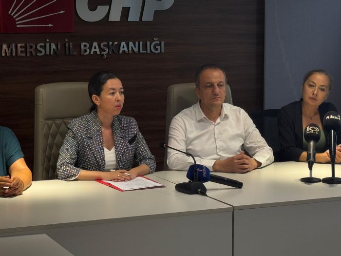  Mersin CHP’den kadn cinayetleri tepkisi...