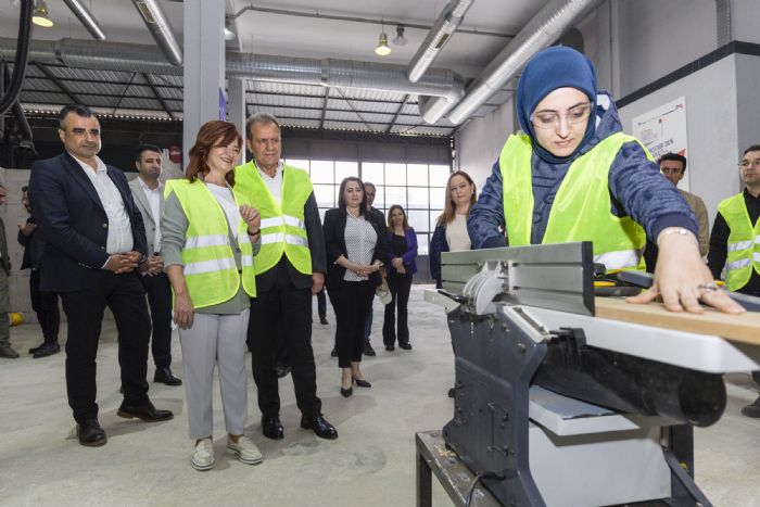 iMERS�N B�Y�K�EH�R’DEN DAYANI�MAYI G��LEND�REN SOSYAL BELED�YEC�L�K...