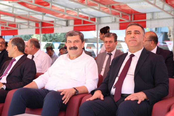  BAKAN YILDIZ, LKRETM HAFTASI KUTLAMASINDA...