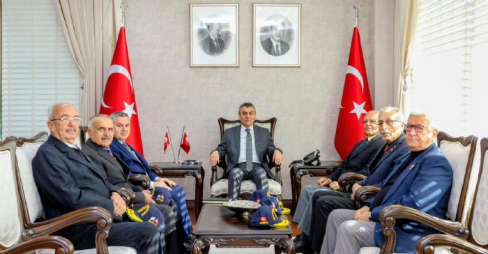 GAZLERDEN  VAL TOROS’A ZYARET...