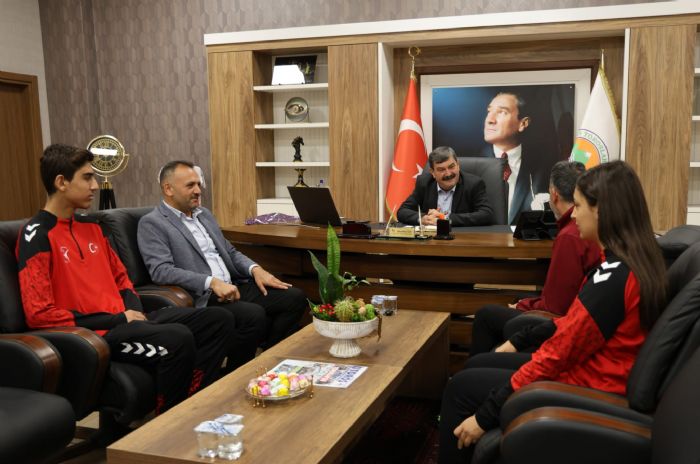 AMPYONLARDAN YILDIZ’A ZYARET...