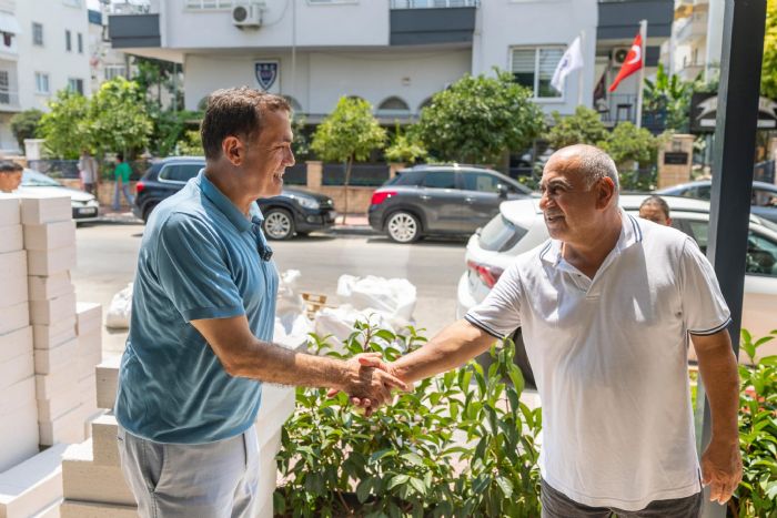   Bakan zyiit, Palmiye Mahallesinde...