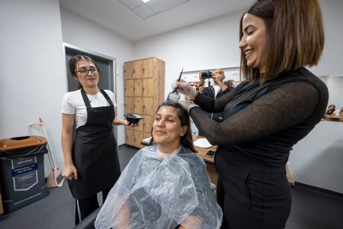  MERCEKte sa renklendirme kursu...