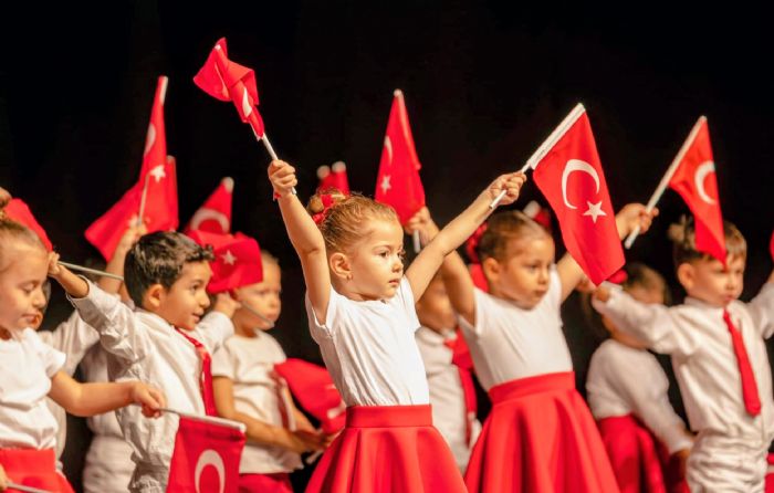  MEZTLݒDE MNKLERN CUMHURYET COKUSU...