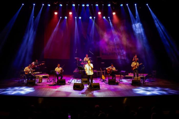 Mersin Yeniehirde Volkan Konak ansna konser...