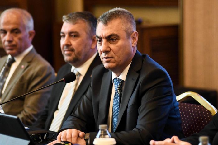 Vali  Toros, Mersin Ekonomi Zirvesi basn tantmnda... 